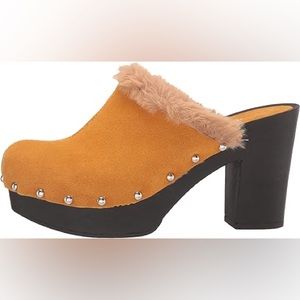 NWOT Charles David Limited Platform Suede Clog, Mustard Yellow, size 41